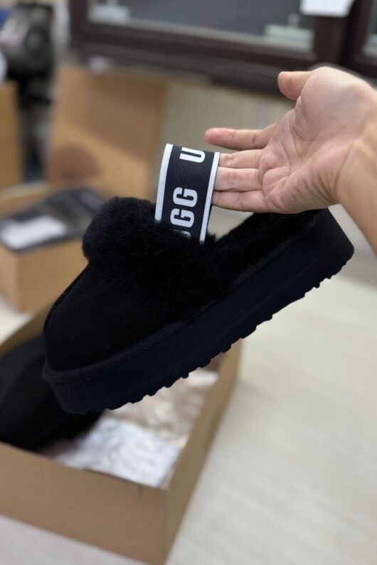Siyah Lastikli Platform Ugg Terlik