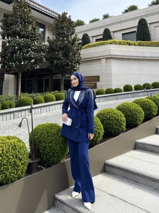 Taşlı Krep Ceketli Takım - Mavi